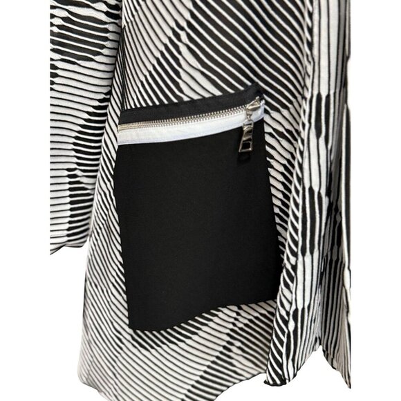IC by Connie K Open Front Jacket Topper Black White Ribbed Pockets Artsy Size M - Picture 2 of 9
